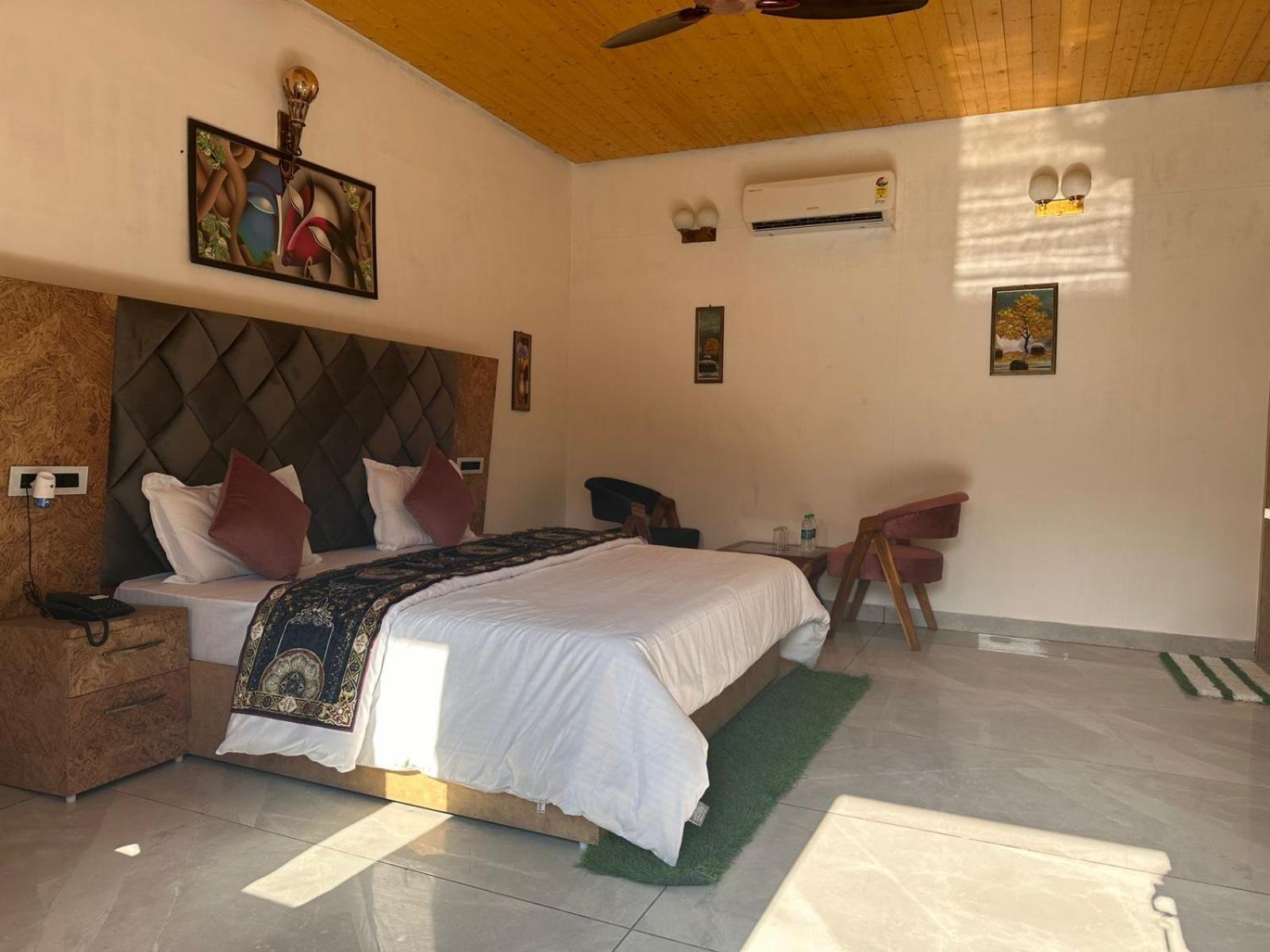 Mudras Grove Resort, Nainital Extérieur photo